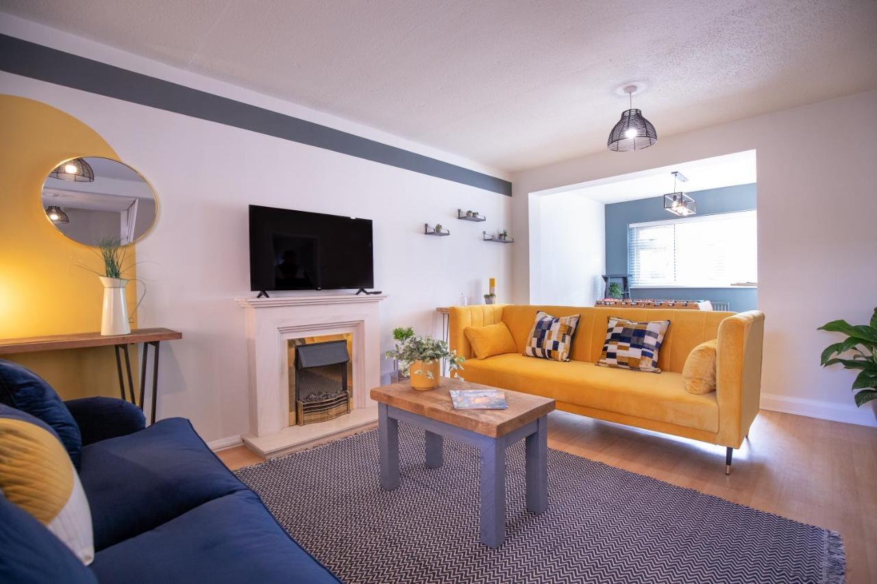 Saltbox Properties- Large!! 3 Bed, 3 Bath House, Parking, Fast Wifi, Town Centre Location! Sleeps 6 Ashby-de-la-Zouch Zewnętrze zdjęcie