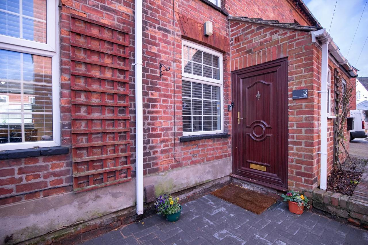 Saltbox Properties- Large!! 3 Bed, 3 Bath House, Parking, Fast Wifi, Town Centre Location! Sleeps 6 Ashby-de-la-Zouch Zewnętrze zdjęcie